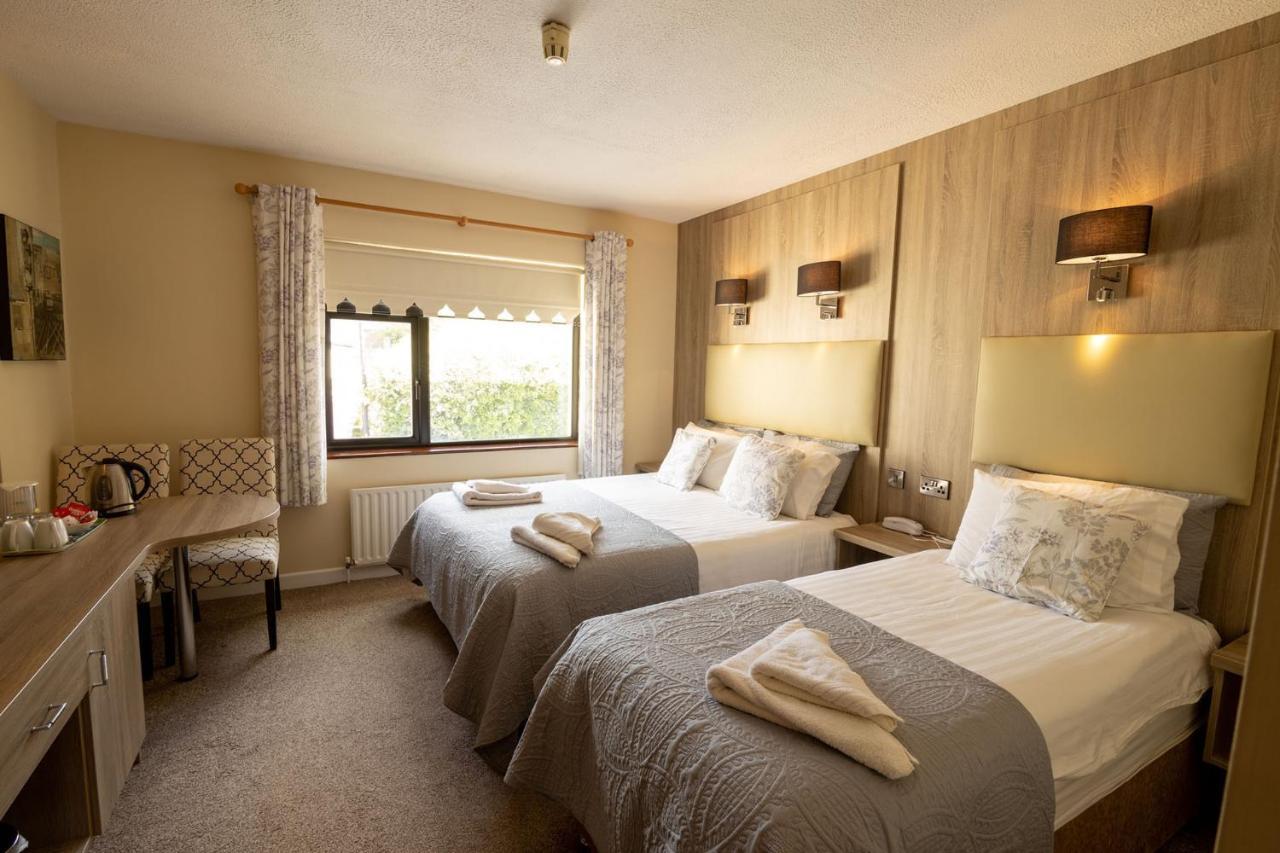 Station House Bed & Breakfast Эннистимон Экстерьер фото