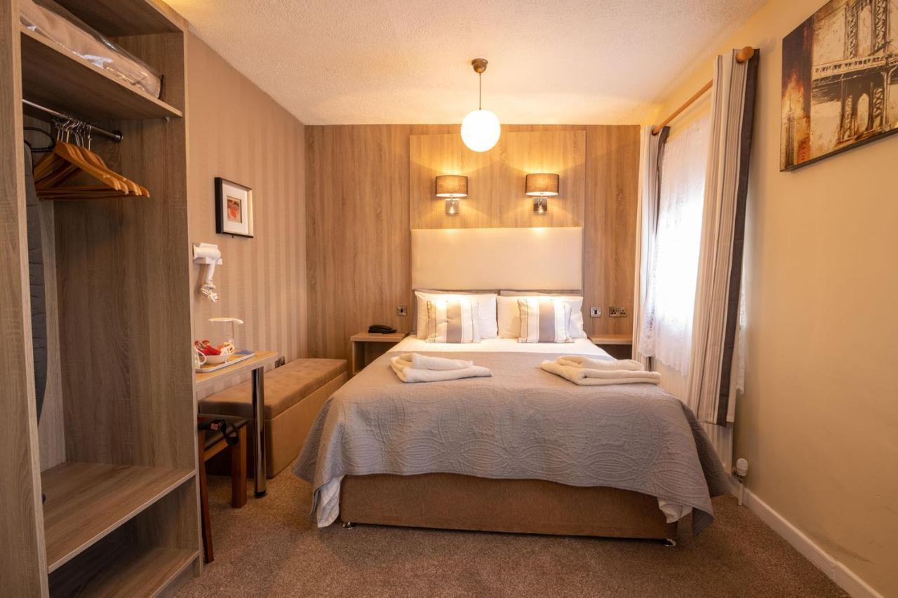 Station House Bed & Breakfast Эннистимон Экстерьер фото