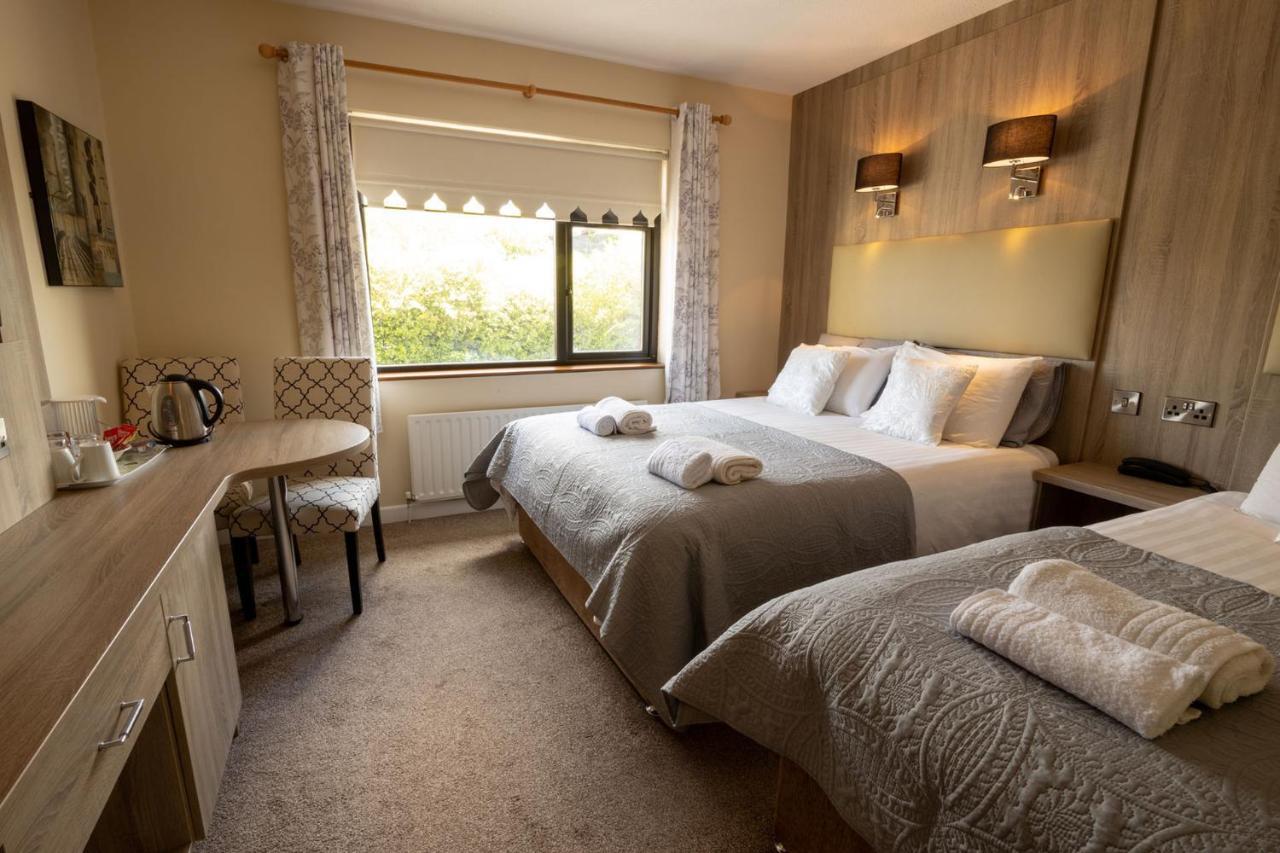 Station House Bed & Breakfast Эннистимон Экстерьер фото