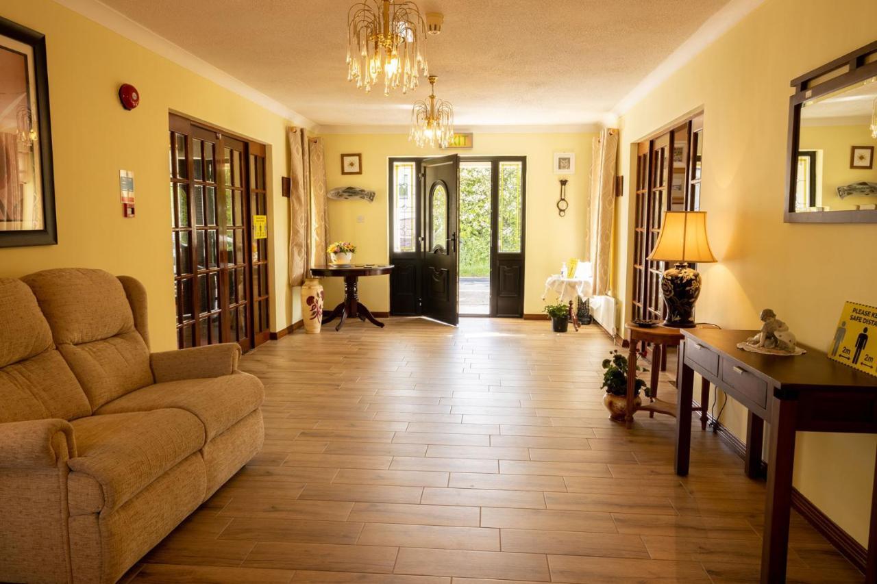 Station House Bed & Breakfast Эннистимон Экстерьер фото