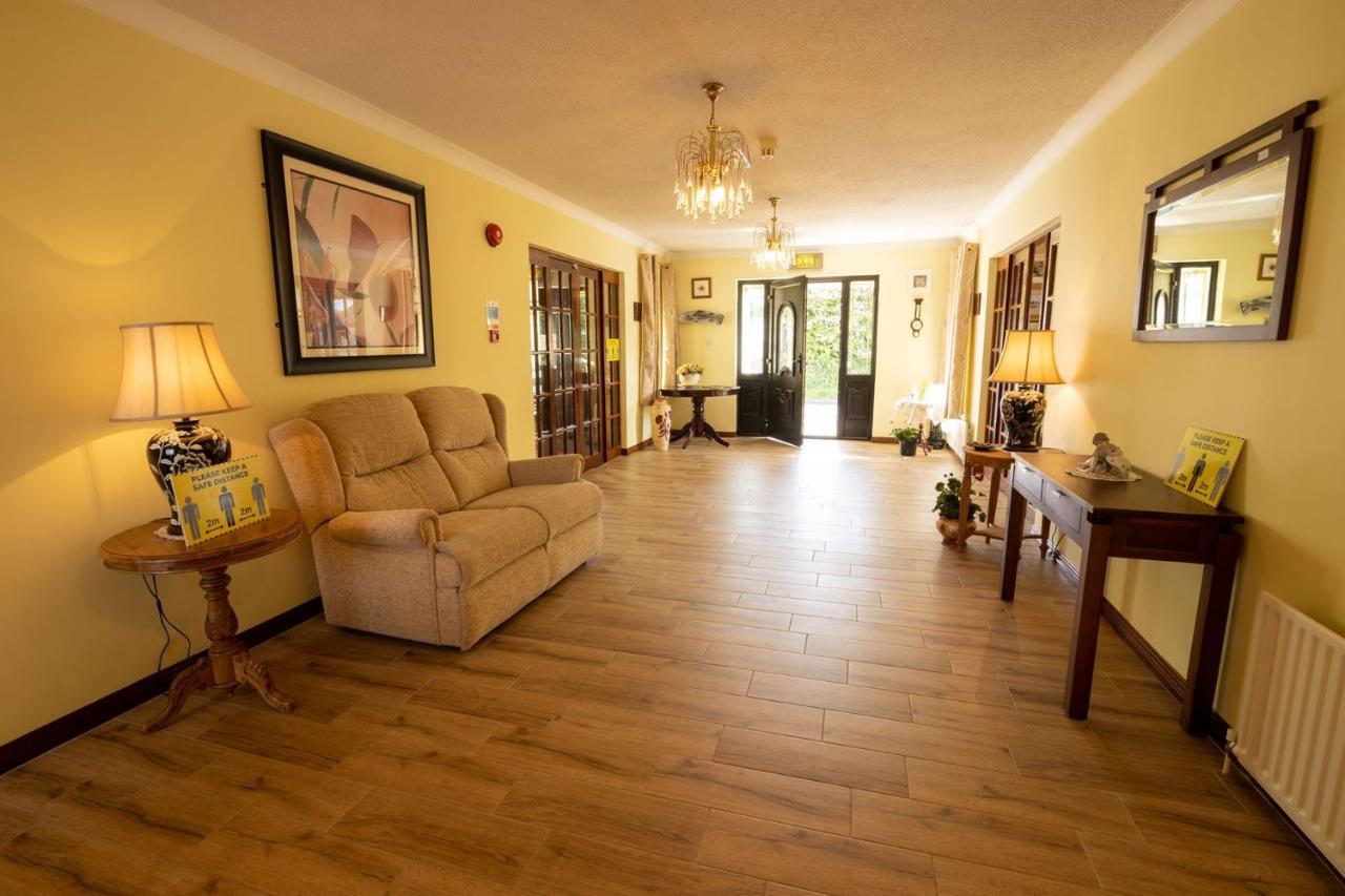 Station House Bed & Breakfast Эннистимон Экстерьер фото