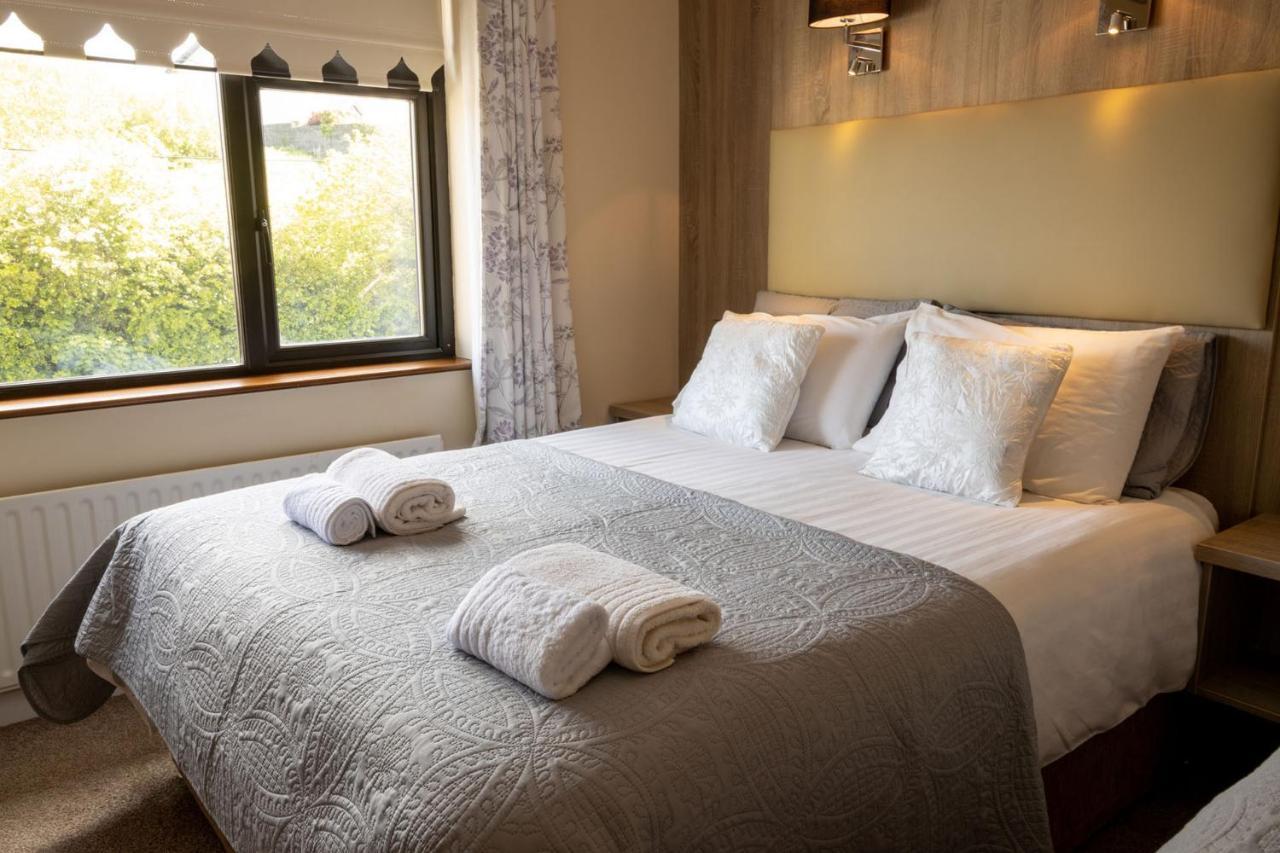 Station House Bed & Breakfast Эннистимон Экстерьер фото