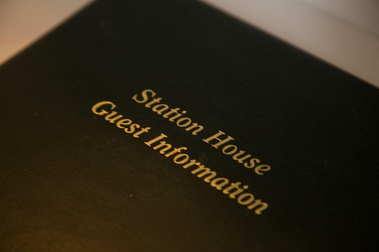Station House Bed & Breakfast Эннистимон Экстерьер фото