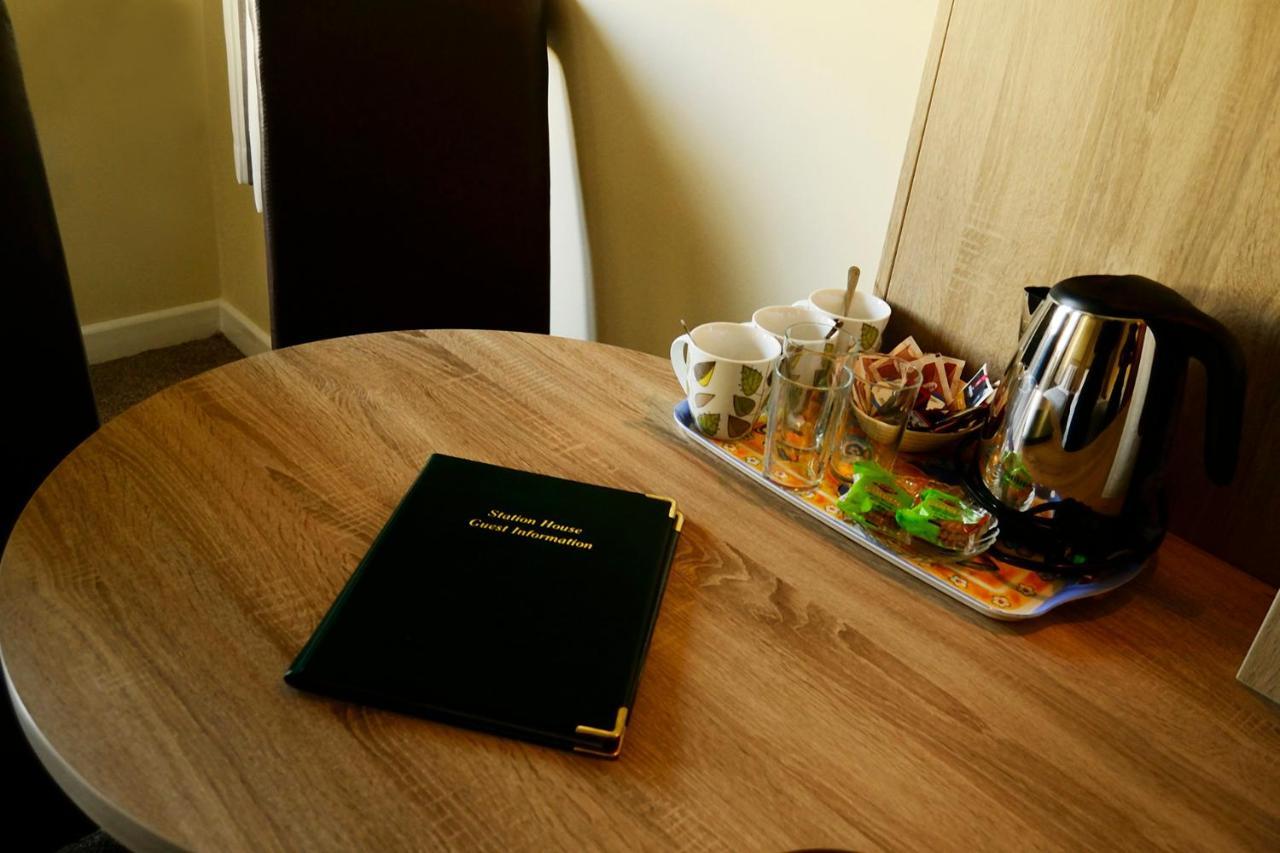 Station House Bed & Breakfast Эннистимон Экстерьер фото