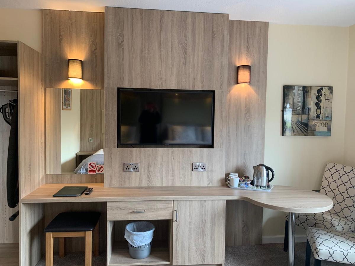Station House Bed & Breakfast Эннистимон Экстерьер фото